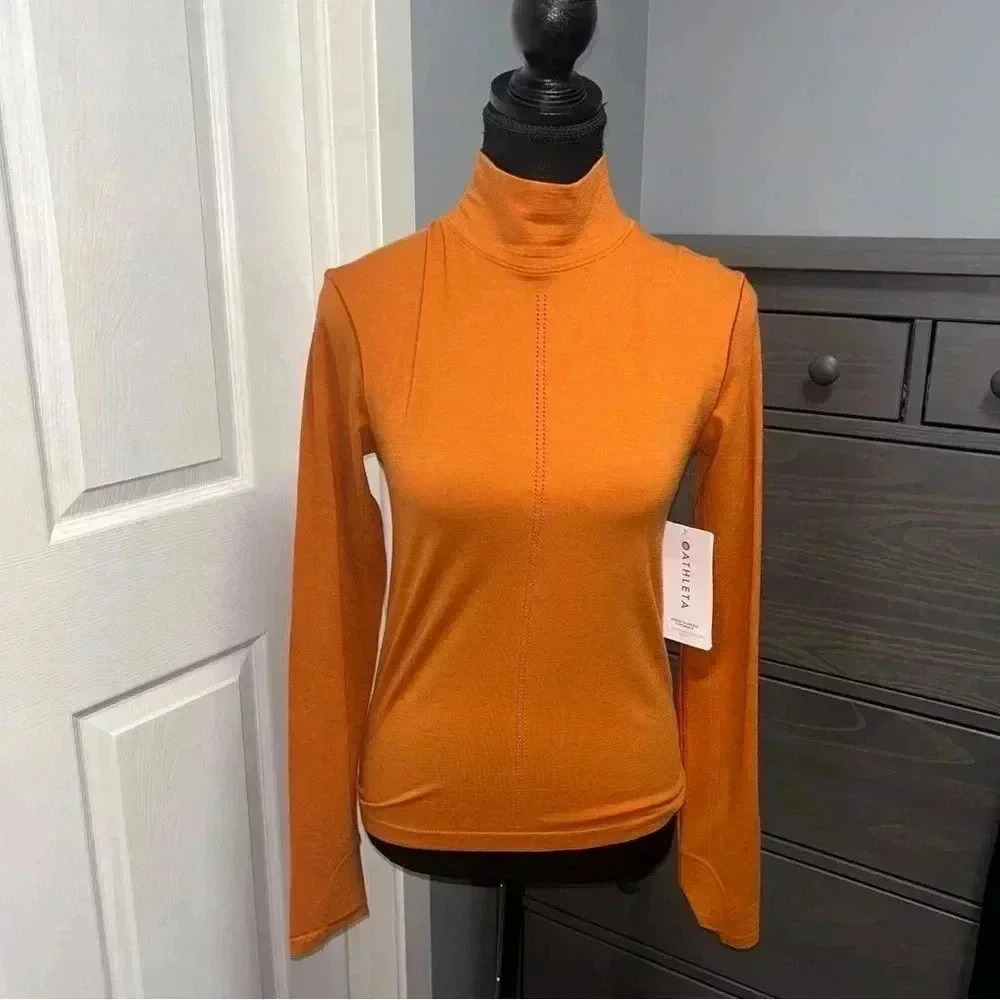 Athleta - Ascent Seamless Turtleneck